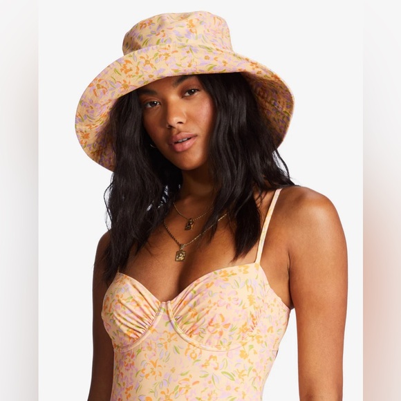 Billabong 💛 Time To Shine Ditsy Floral Wide Bucket Hat - Picture 7 of 10